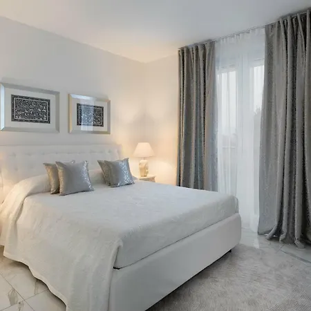 Apartamento Bianca Luxury Desenzano del Garda