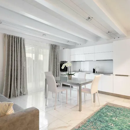 Bianca Luxury * Desenzano del Garda
